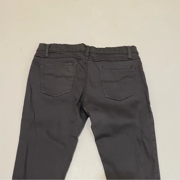 ⭐️ Rue21 gray skinny leggings. Size 5/6 - Picture 7 of 7